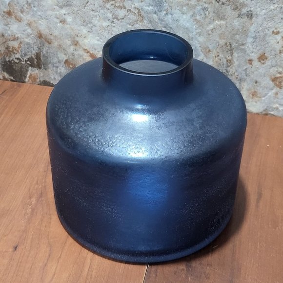 VTG Blue Glass Vase Table Decor - Picture 6 of 10